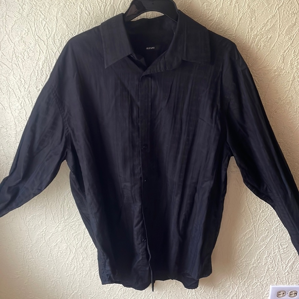 Men’s Alfani long sleeve button up.